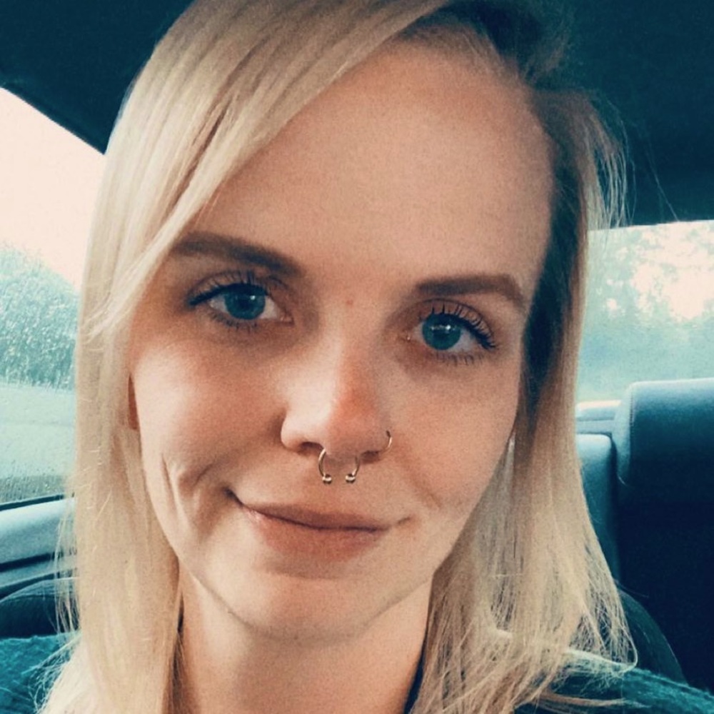 Meet your Posher, Kayla